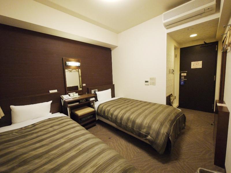 Hotel Route-Inn Yokohama Bashamichi Exterior foto